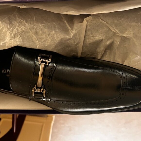 MEN'S DRESS SHOES - Picture 2 of 4